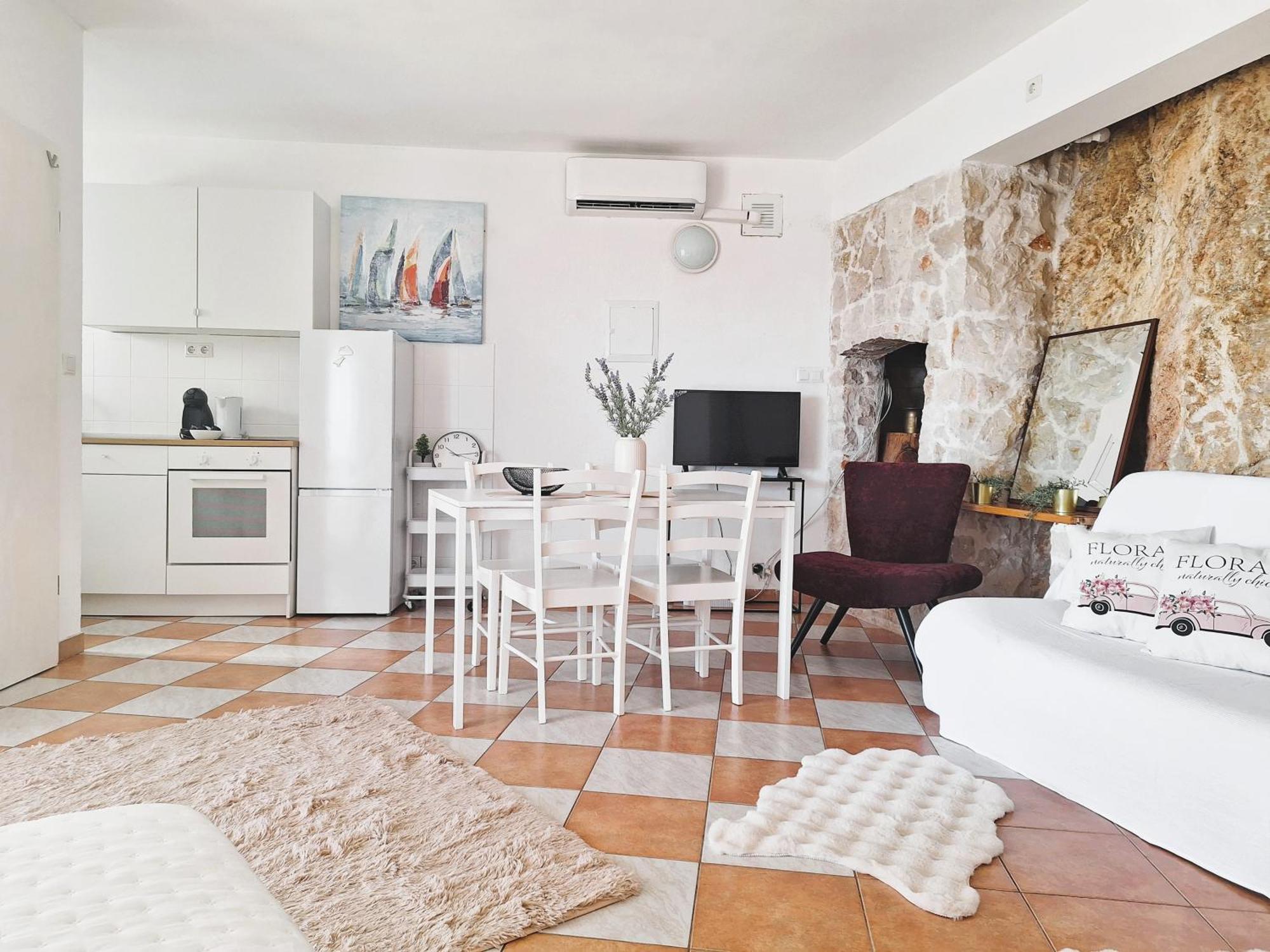 Apartmani Stine Donji Okrug  Exterior photo